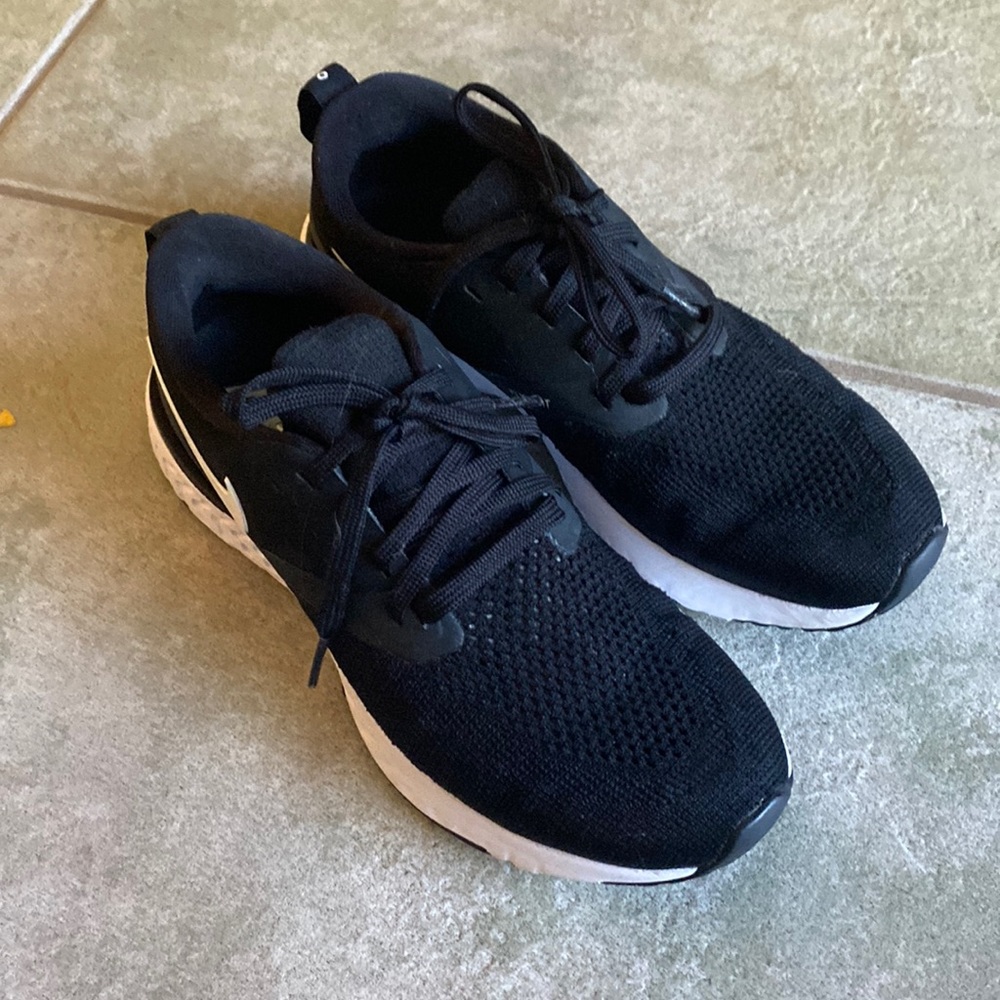 Nike Odyssey react flying running shoes